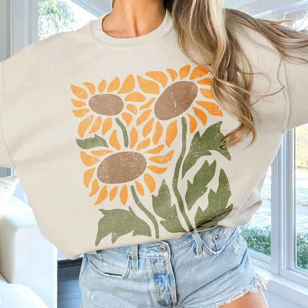 Retro Flower Sweatshirt, Sunflower Crewneck, Vintage Floral Hoodie, Boho Sunflower Sweatshirt, Flower Sweater, Gift for Mom, Gardening Gifts