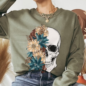 Sudadera con calavera floreciente, sudadera de Halloween, sudadera bohemia con calavera floral, suéter de otoño para mujer, sudadera con cuello redondo con esqueleto de calavera floreciente, regalos de esqueleto para ella