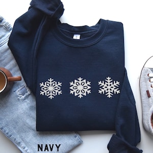 Sudadera con copos de nieve, sudadera de invierno con copos de nieve bordados, suéter de cuello redondo para las fiestas navideñas, Let it Snow, regalo de snowboard para después de esquiar
