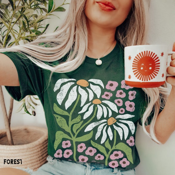 Boho Daisy Flower Shirt, Botanical Wildflower Shirt, Retro Modern Art Nouveau Floral Tee, Gardening Plant Lover Gift for Her