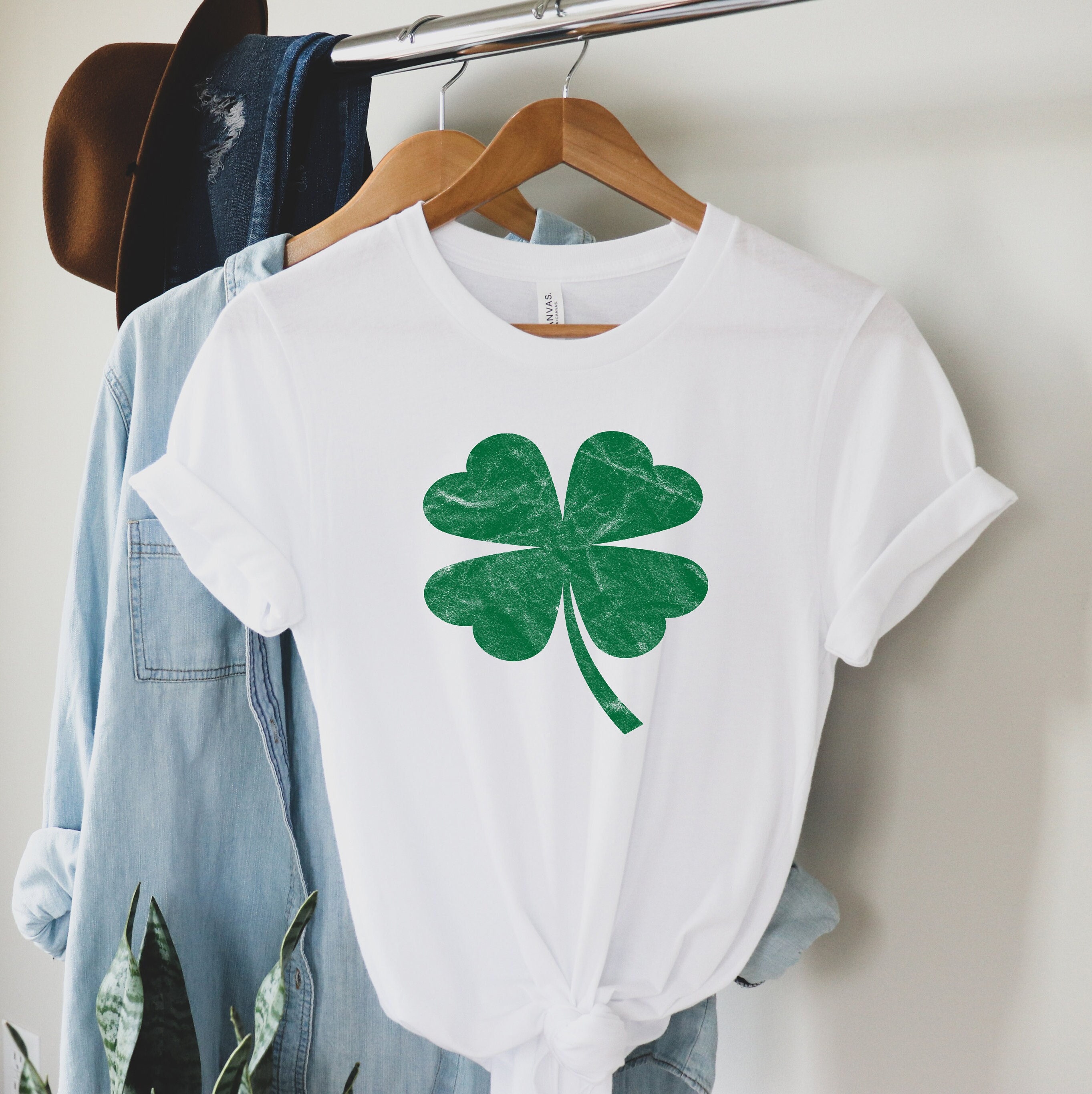 St Patrick's Day Shirt Women's St Patrick's Tee - Etsy