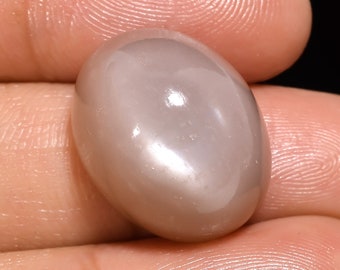 Natural Moonstone Cabochon: Oval Gemstone, 18 Ct (18x14x10 MM)