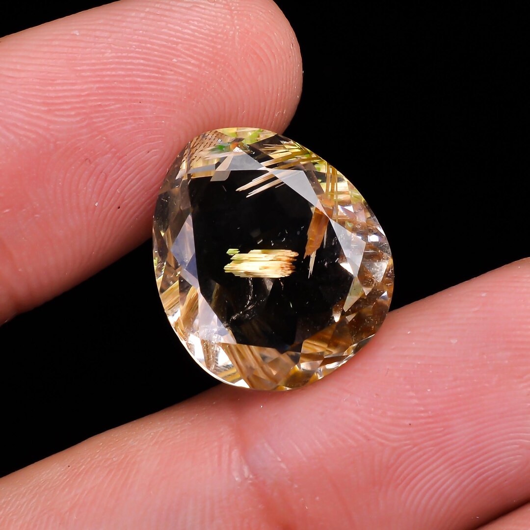 Topaze mystique 69,60 ct. coupe carrée AAA + pierre précieuse en vrac