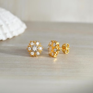 Floral Moissanite Ohrringe - Gold Vermeil 925 Sterling Silber Lilie Blume Ohrstecker - Einzigartige Ohrringe für Frauen Weihnachten / Geburtstagsgeschenk