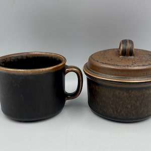 ARABIA Finland ‘Ruska’ milk jug/creamer and sugar bowl by Ulla Procope.