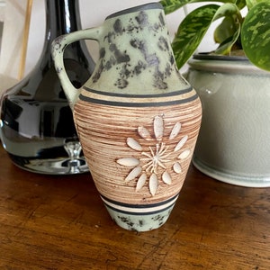 Sawa Keramik West German Pottery vase c1960s.