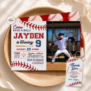 Invitación de cumpleaños de béisbol con foto, invitación a fiesta deportiva, Novato del Año, Deportes, Juego de Bate de Béisbol, plantilla editable de Canva