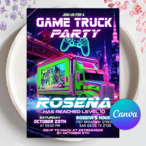 Puede incluir: Una vibrante invitación para una "Game Truck Party" con un camión verde neón y rosa sobre un fondo de paisaje urbano. La invitación incluye el texto "ROSENA HAS REACHED LEVEL 10" y detalles del evento para el 25 de octubre a las 17:00.