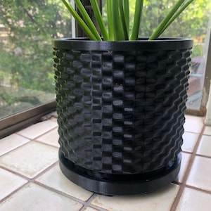 The CHEQUER (6&quot;)--- Medium Textured 3D Printed Planter Pot Checkerboard Pattern Illusion