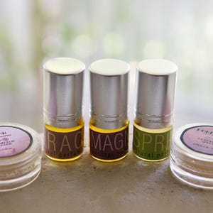 Perfume discovery gift set Oil perfume samples Five mini natural perfumes set 100% natural 3 ml each Handmade Travel friendly Eau de Parfum