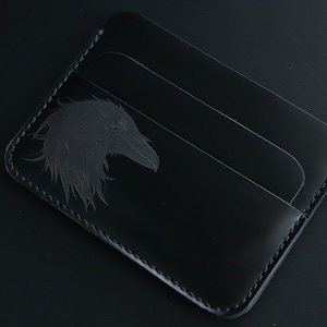 accesorios góticos, billetera ravan Nevermore billetera minimalista hecha a mano, todo negro, inspirado en edgar allan poe, billetera de cuero, billetera gótica cuervo