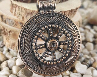 Sun Wheel Stainless Steel Pendant Necklace, Pagan Amulet Jewelry For Women, Gold/Silver Engraved Charm