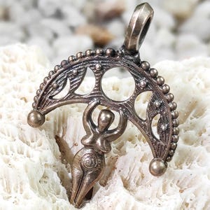 Bronze Slavic Moon Pendant – Lunula of Goddess, Crescent Moon Amulet for Feminine Energy