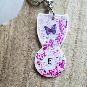 Einkaufswagenlöser personalisiert, Buchstabenanhänger, rosa lila Glitzer, praktisch zum Einkaufen,  personalisiertes Geschenk