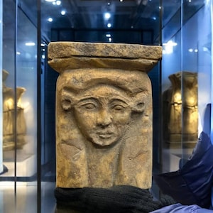 Handcrafted Hathor Pharaonic Statue - Authentic Egyptian Stone Art - Unique Decorative Sculpture