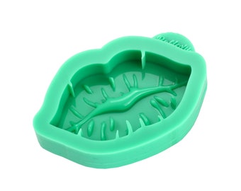 Kissing lips - key ring: Cute resin mold for small pendants, key rings. High-quality silicone mold for resin