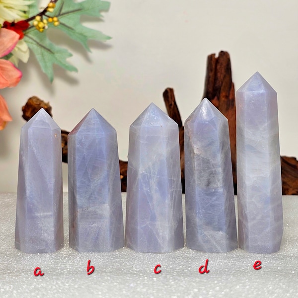 Blue Rose Quartz Tower / Blue Quartz / Chakra/ Rocks and Minerals