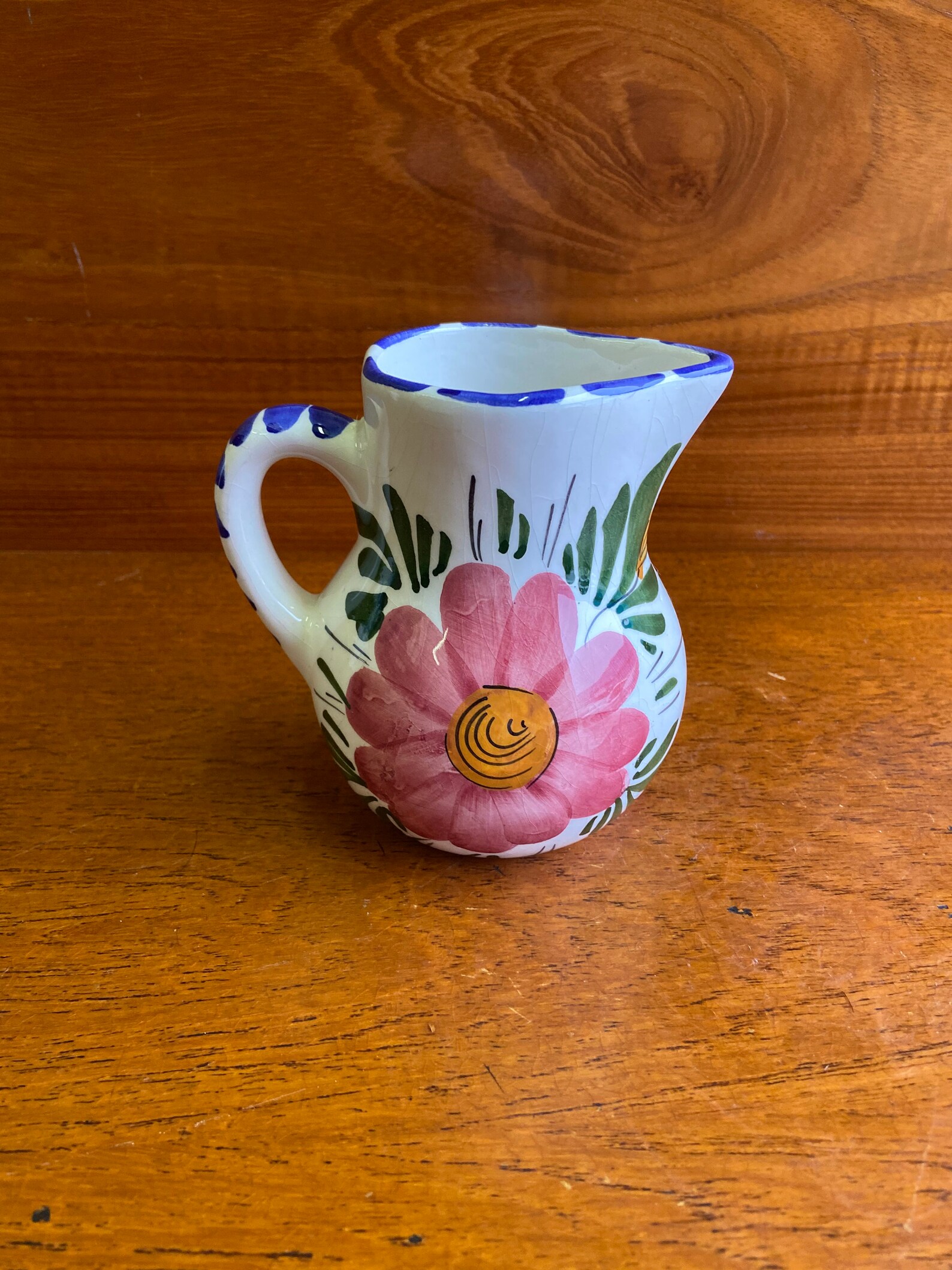 Hand-Painted Jugs: A Unique and Personalized Gift for Every Occasion