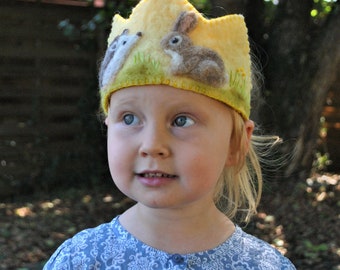 Crown with rabbit and hedgehog, waldor felted crown for boy or girl, fairy woodland birthday crown