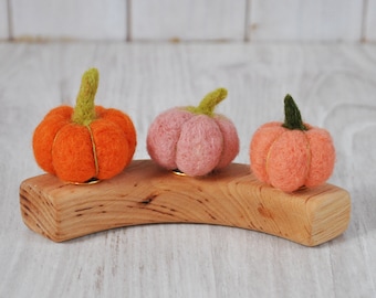 Grimms ring ornament, felted pumpking decor, waldorf birthday celebration rinf decoration