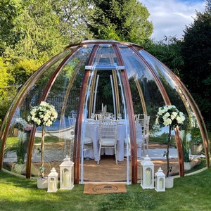 LUXURY DINING DOME for hire on the market.. seating up to 14 people, you cannot hire this anywhere else! Secure with a deposit.