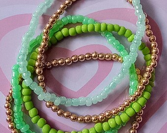 Set of 5- Handmade green seed bead bracelets,stack bracelets,green bracelets,stretch bracelets