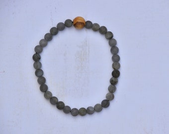 Labradorite Matte and Palo Santo Bracelet/ Stretch Bracelet/ Reiki Charged/ 6mm Beads and one 8mm Palo Santo Bead/ Design 2