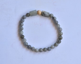 Labradorite + Blue Kyanite and Palo Santo Bracelet/ Stretch Bracelet/ Reiki Charged/ 6mm Beads and Two 8mm Beads/ Design 14
