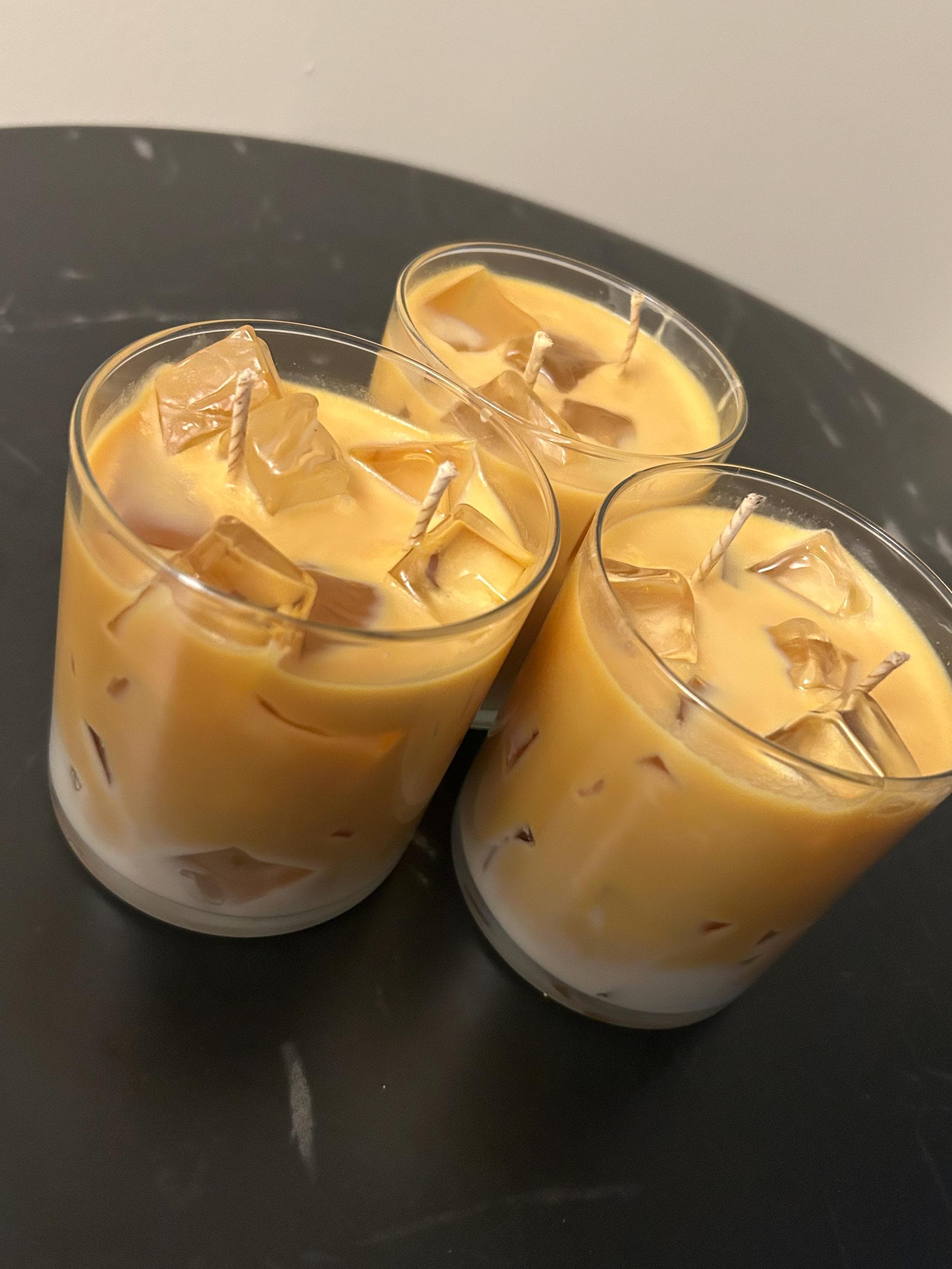 Candela al caffè ghiacciato / Candela profumata al caffè freddo in contenitore di cera di soia, ideale per la casa/regalo di compleanno/Candela realistica per bevanda al caffè