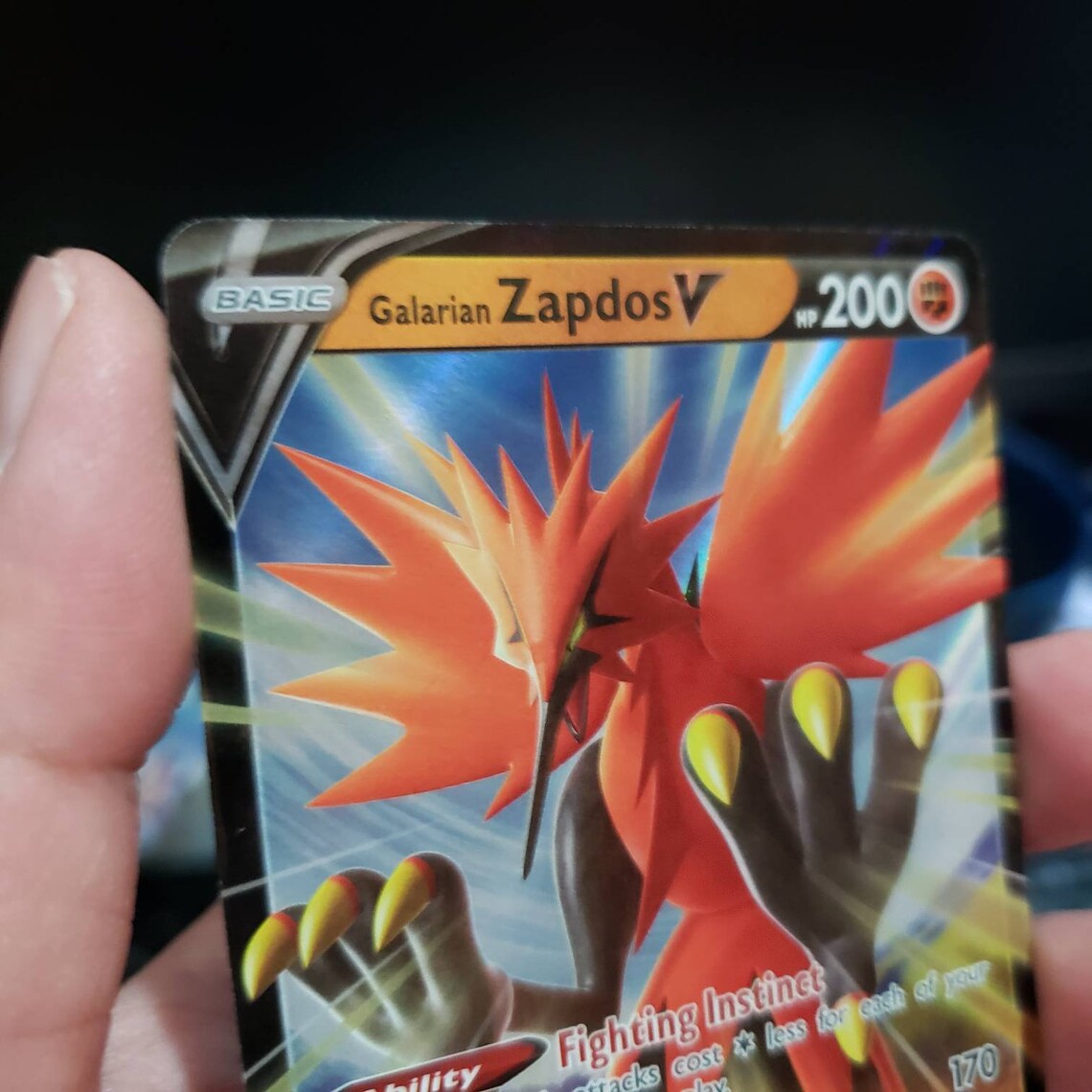 Galarian Zapdos V Ultra rare card 080/198 Chilling Reign NM | Etsy