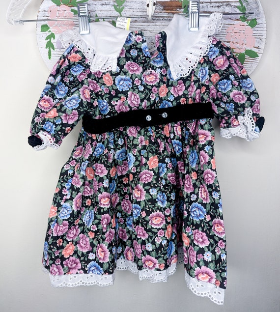 Vintage Floral Baby Girl's Dress with Embroidered… - image 4