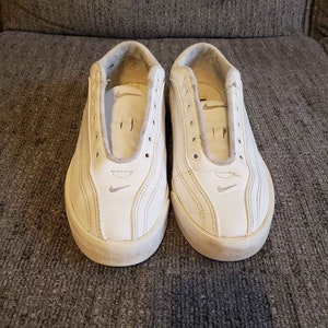 white sneakers vintage