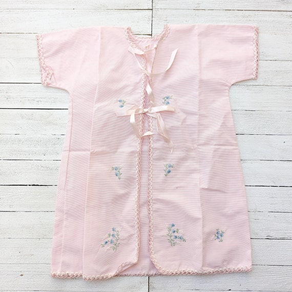 Vintage Pink Floral Embroidered Girl s Bed Jacket Vintage Baby Bed Jacket With Ribbon Vintage Baby Dress Etsy