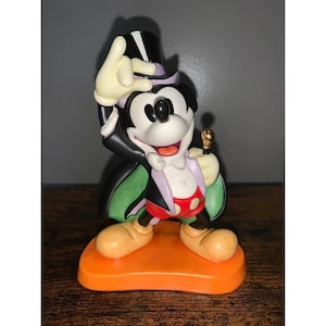 Walt Disney Magician Mickey Mouse On with Show Figurine 1997 image 1
