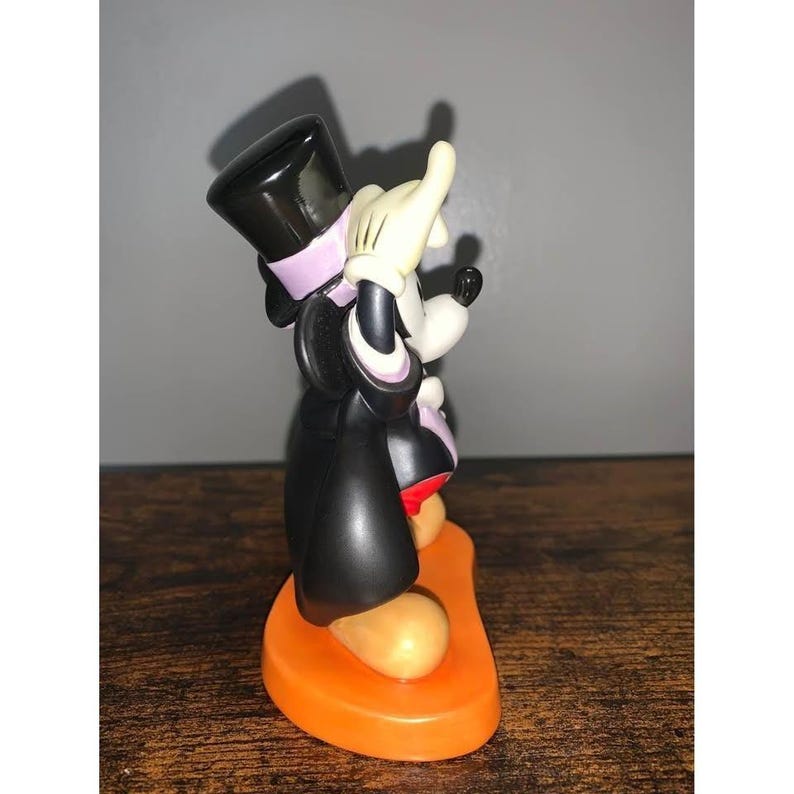 Walt Disney Magician Mickey Mouse On with Show Figurine 1997 image 4
