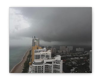 Stürmische Skyline von Miami Beach, Leinwand