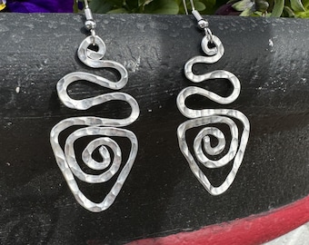 Hammered Silver Aluminum Wire Earrings, Aluminum Earrings, Statement Earrings, Aluminum Jewelry, Handmade by Kazuko Fuller, Mother's Day
