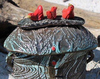 Handformed Ceramic Box with Red Birds, Bird Jewelry boxes, Bird Jars, Colorful Bird Decor, Handmade, Colorful Home Decor, Mother's Day Gift