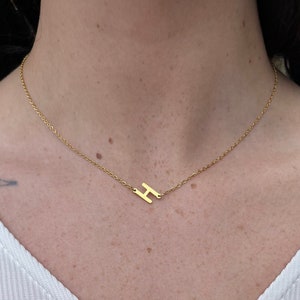 Collar de letra de plata esterlina, collar inicial, collar de nombre personalizado, collar de letra delicada, regalo de cumpleaños para ella