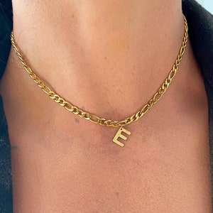 Collar con dije de letra, letra inicial con cadena Figaro, collar con nombre inicial personalizado, gargantilla, regalo de cumpleaños, joyería para damas de honor