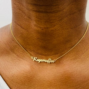 Collar con letra pequeña, cadena de plata delicada, collar con nombre personalizado, gargantilla personalizada, collar con nombre pequeño, regalo de cumpleaños