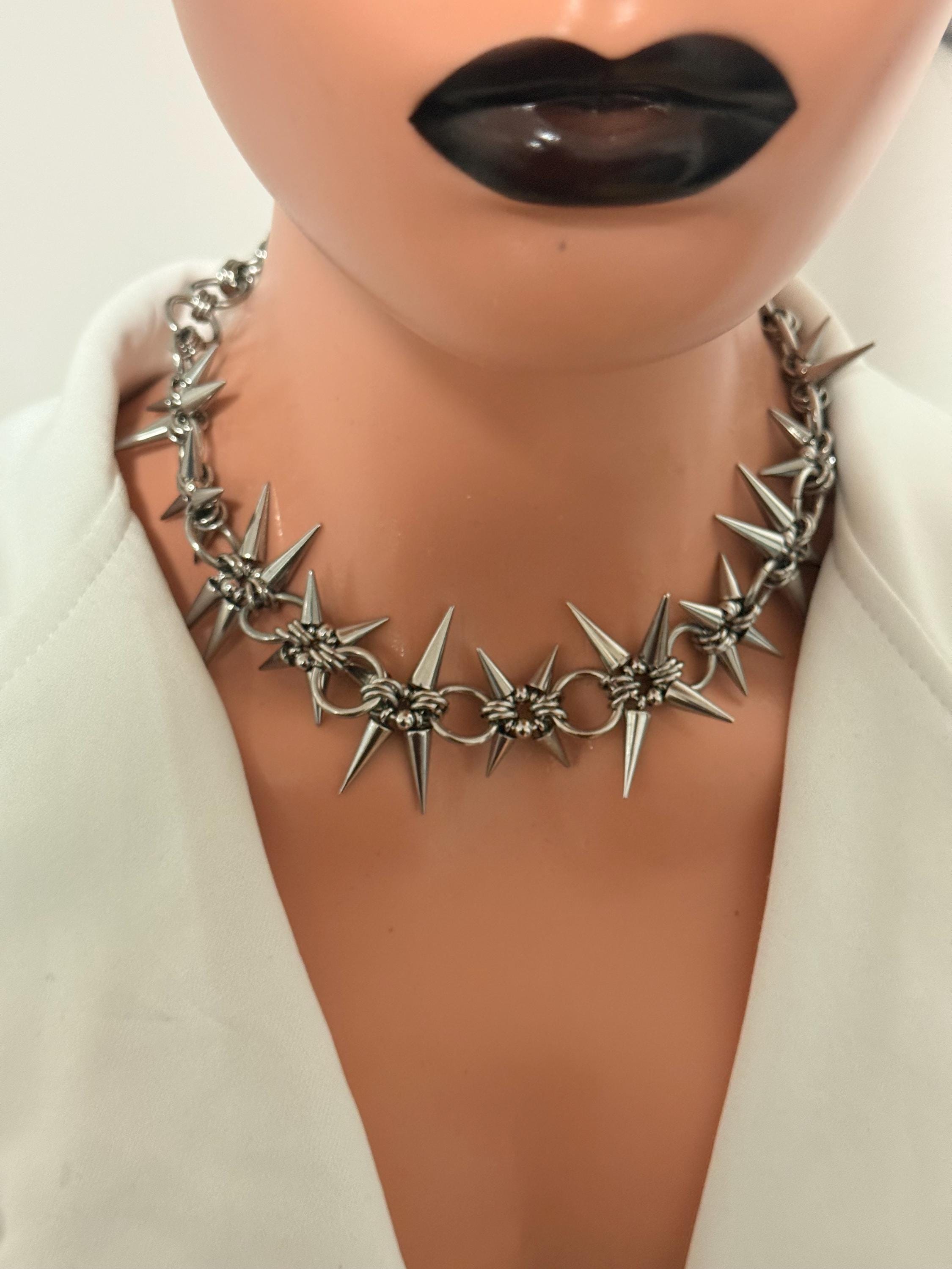 Silver Spike Link Choker Necklace Exaggerated Circle Beaded