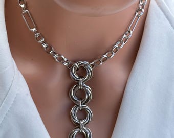 Silver Stainless Steel Knotted Interwoven Circle Ring Chainmail Pendant Choker Necklace, Pattened Irregular Chain Links, Statement Jewellery