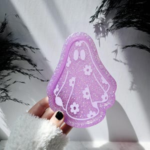 Ghost Tray| Halloween Glitter Decor| Resin Ghost| Glitter Tray| Resin Trinket Tray| Resin Glitter Tray| Halloween Ghost Tray| Purple Tray