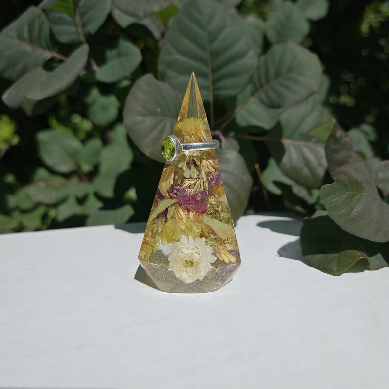 Ring Stand| Ring Cone| Enagagement Ring Holder| Wedding Ring Display| Resin Ring Holder| Handmade Ring Holder| Ring Display| Ring Storage| Imperfect Mixed
