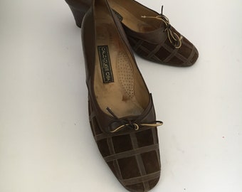 Zapatos vintage de tacón medio / Zapatos vintage de piel / Estilo vintage para ella / Zapatos vintage italianos / Zapatos vintage de piel marrón