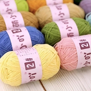 Ultra dünnes mattes Deckengarn für Häkeln, Amigurumi und Basteln, 40 g 100% superdünnes Polyestergarn