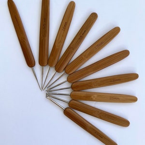 0.5 6mm Bamboo Crochet Hooks for Crocheting and Amigurumi, Ultra Fine Bamboo Crochet Hooks image 4