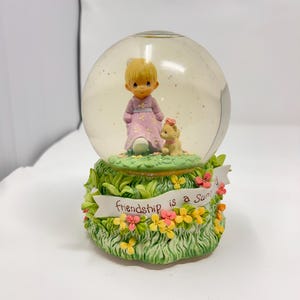 2000 Licensee Enesco Precious Moments “ In The Good Old Summertime” Snow Globe