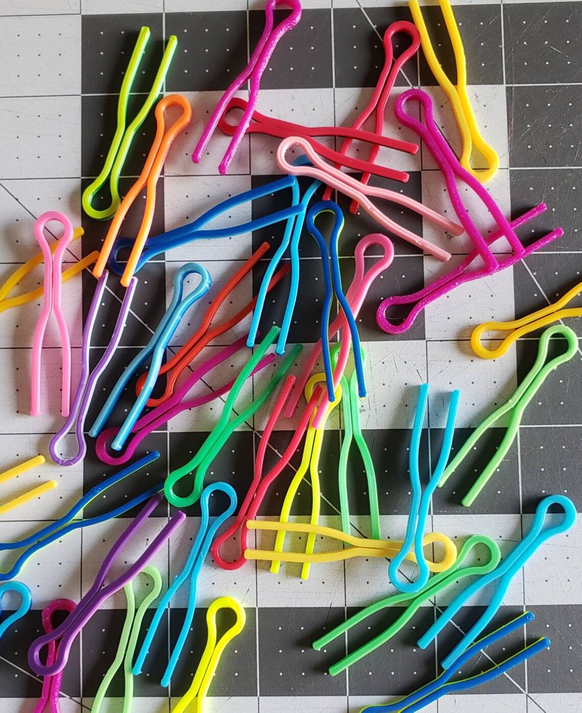 Bobbin Buddies Bobbin Clips Bobbin Holders Bobbin Keeper Etsy